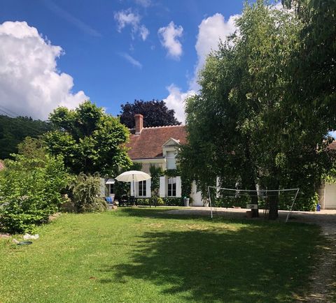 Belle longère rénovée sur 2200 m2 de terrain
