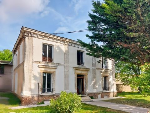 Maison pleine de charme avec dépendance VILLENEUVE SAINT GEORGES (94)