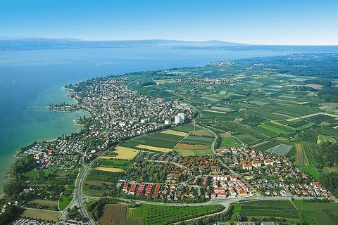 Located between meadows and fields on the eastern side of the village, the holiday park is an ideal holiday destination on the sunny side of Lake Constance with a beautiful view of the lake and the Alps. Austria and Switzerland can be reached quickly...