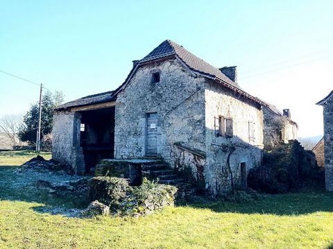 Attached and in bad condition. To be renovated entirely or dismantled to save some stones. Barn with asbestos roof. Plot of 202 m² Price including agency fees : 26.000 € Price excluding agency fees : 20.000 € Buyer commission included:6.000 €