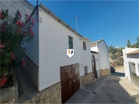 Deze 240m2 grote Cortijo met 6 slaapkamers, een grote privégarage en 2 binnenplaatsen is gelegen in het mooie en rustige dorpje Sabariego, in de provincie Jaén, Andalusië, Spanje. Gelegen aan een rustige weg komt u het pand binnen op een eigen binnen...