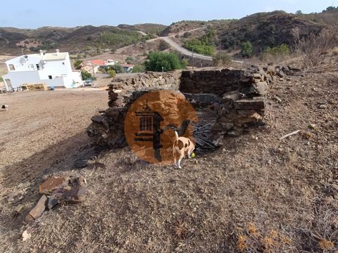 Rustic Land with 6000 m², near the Tanoeiro Village in Castro Marim - Algarve. Land with flat areas. With trees. Near Beliche Dam. Near the Tanoeiro Village. Bus stop and electricity. With two ruins like warehouses, unregistered garage. Unobstructed ...