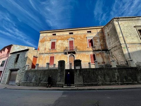 For Sale: Elegant period building in Buddusò, Via Nazionale Are you looking for a piece of history to call your own? This splendid period building located on the prestigious Via Nazionale in Buddusò could be just what you are looking for. The propert...