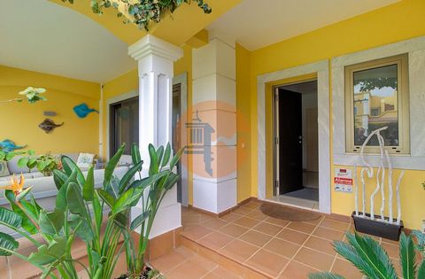 In the famous Lux de Tavira development, this 3 bedroom villa consists of several floors. On the ground floor, there is a spacious dining and living room, an equipped kitchen and a bathroom. On the first floor, there is an en-suite bedroom, two addit...