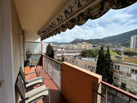 OCCUPIED LIFE ANNUITY - BOUQUET 39000 euros FAI Annuity: 280 euros /month Ariane SUD sector: We offer you this charming 3 room apartment of 66m2 currently configured in 2 rooms. This apartment located on the 5th floor will seduce you with its spaciou...