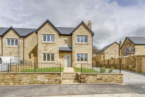 ***SHOW HOMES OPEN EACH FRIDAY & SATURDAY - 10AM -3PM *** RESERVE THIS OUTSTANDING 