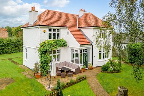 An attractive, white, 1930s house - as its name suggests - is under terracotta tiled roofs and stands in a secluded position with a wraparound garden that extends into a paddock across the gravel drive. Beautifully presented, it offers 3 bedrooms, th...