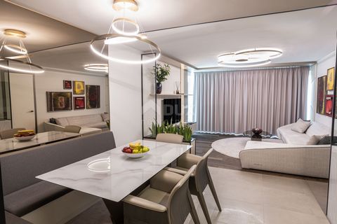 Location: Primorsko-goranska županija, Opatija, Opatija - Centar. OPATIJA CENTER - luxurious apartment first row to the sea, uniquely decorated property in a newer complex with access to Lungomare In the exclusive offer of DUX real estate, there is a...