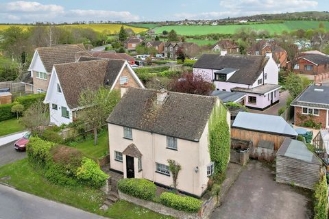 A charming three bedroom detached cottage offering renovation potential, situated in the heart of the Bedfordshire village of Totternhoe, offered for sale with no onward chain. Nestled along Church Road, formerly two cottages converted into one, this...