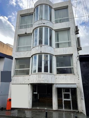 Located in Larnaca. Commercial Building in the heart of Larnaca Center. Great location, within walking distance to the beach, shops, the promenade, Greek and English Schools, pharmacy, banks, fishing marina, Larnaca Marina, amenities, entertainment f...