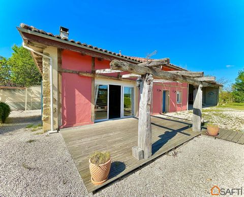 Beautiful House with Pool, Land, and Views of the Pyrenees Located in Berdoues (32300), this property offers a peaceful setting, perfect for those who cherish tranquility and nature. The house benefits from a south-facing orientation, providing optim...