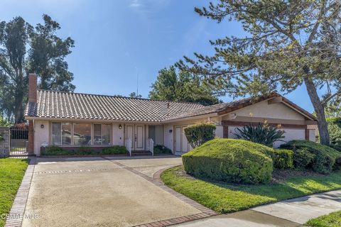First time on the market. Welcome home to this lovely Simi Valley home located North of the 118 Fwy. Winding streets and cul-de-sacs nestled at the base of the foothills make this an ideal neighborhood. A spacious single-story layout with an ample fa...