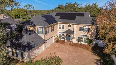 ***STUNNING HOME IN THE HAMPTONS*** Property Features 5 Bedrooms, 3 Full Bathrooms and an ADDITIONAL BONUS ROOM Currently Being Used as Gym! Large Primary Suite With Walk-In Closets and Newly Remolded En Suite Bathroom with Separate Tub and Shower. K...