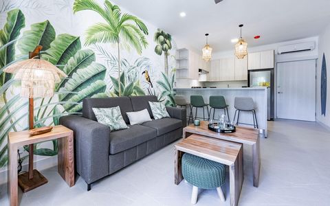 Looking for a foot on the ground to spend your winter time in a tropical paradise ? This condo is perfect for you ! These units currently under construction are located in the complex named Las Palmas de Tamarindo. Las Palmas de Tamarindo is a gated ...