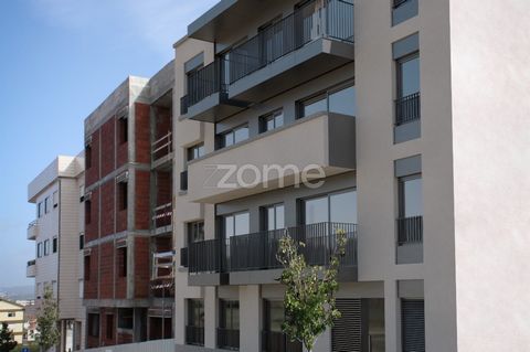 Identificação do imóvel: ZMPT566143 Brand New 3-bedroom Apartment Backside, located in the Sernandes Development, on Sernandes Street, in Gervide, parish of Oliveira do Douro. With the following features: Apartment with an area of 118.29m2. Situated ...