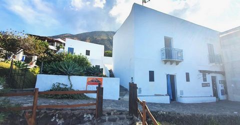 For sale in Ginostra, a natural hamlet on the island of Stromboli, in the fascinating and exciting context of the Aeolian archipelago, we offer four recently renovated residential units. The small village of Ginostra, located on the cliff overlooking...