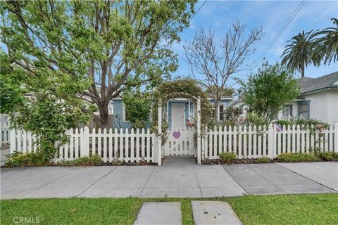 Nestled within the picturesque streets of the historic Old Towne Orange district, this charming cottage encapsulates the essence of timeless allure and contemporary comfort. Boasting three bedrooms and two baths, this home offers a spacious layout pe...