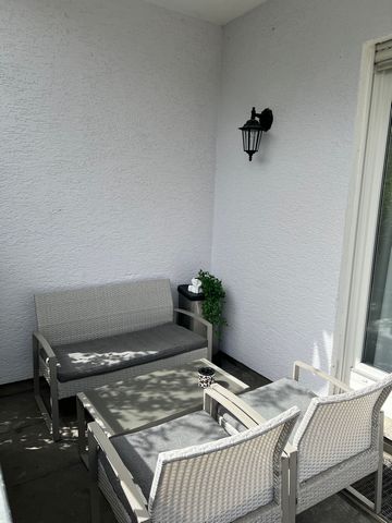 Charmante Ferienwohnung Limburg is situated in Limburg an der Lahn. This property offers access to a terrace, free private parking and free WiFi. The spacious apartment is located on the ground floor and features 1 bedroom, a flat-screen TV with sate...
