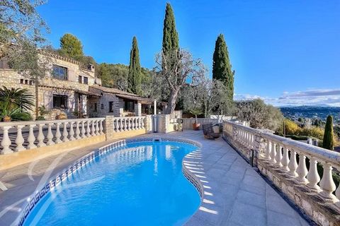 Summary Ideally situated on the heights of La colle sur loup and close to all the village amenities, this charming stone build property of 215m2 with swimming pool offers an exceptional sea view and a view on the emblematic village of St Paul de Venc...