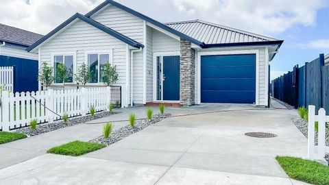 Welcome to your dream home in Milldale, Auckland, New Zealand! This stunning house offers 3 bedrooms, 2 bathrooms, and a spacious garage, perfect for a stylish and comfortable living space. Upon stepping foot on the 351 square meter land, you'll be c...