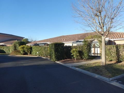 Dpt Hérault (34), à vendre MONTAGNAC villa plain pied 96m² normes PMR place de parking privé en résidence senioriales
