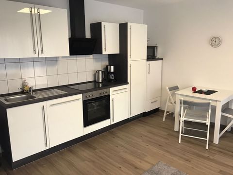 The two-room flat is located in a quiet area of Dortmund. Dortmund's Phönixsee lake can be reached by bike in just a few minutes. It offers two modernly furnished rooms. The living room with integrated kitchenette invites you to linger with its cosy ...