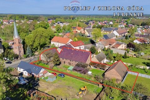 ❗ THE REMUNERATION OF THE OFFICE IS COVERED BY THE OWNER OF THE PROPERTY ❗ We present for sale a large land property with the number 192/3, with buildings in the form of a residential building and two outbuildings, located in Zielona Góra at Przylep-...