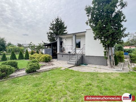 Good Real Estate recommends for sale a recreational plot located in a picturesque Family Allotment Garden in Solec Kujawski with an area of 365 m² with a 20m2 house. The offer includes an extraordinary opportunity to live all year round! * Plot fully...