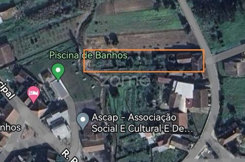Identificação do imóvel: ZMPT557638 Moradia T2 em Banhos, freguesia de Vilarinho do Bairro - Anadia Terreno urbano com uma área total de 330 m2 Moradia com 1 frente e 222 m2 construídos Venda em conjunta de um terreno Rústico com área total de 390m2 ...