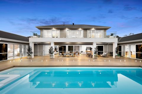 A masterpiece of contemporary design and rural indulgence in the heart of the Mornington Peninsula, this exquisite luxury residence captures the essence of Hamptons and country-inspired living with unparalleled elegance and charm. Nestled within a sc...