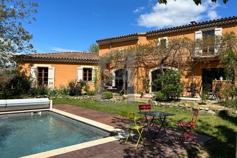 NYONS AREA Very charming villa with swimming pool in a typical provençal village with shops close to Nyons The house was built in 2005 with a lot of taste; large lounge of 50 m², fitted kitchen opening on to lounge sheltered terrace and lovely garden...