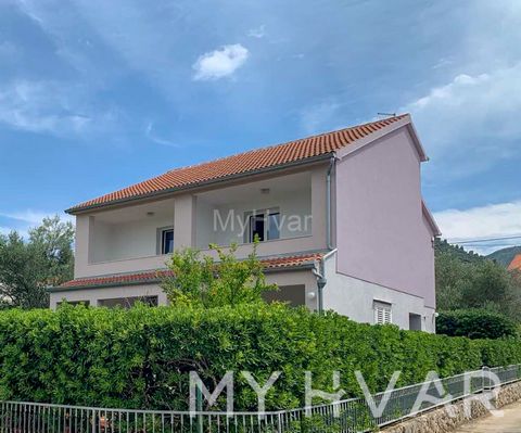 Explore family living in Stari Grad with this charming house. The property features a 5 m² basement, a convenient 30 m² parking area for two cars, and a versatile 22 m² garage that doubles as a studio apartment. Enjoy approximately 100 m² of garden s...