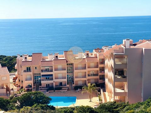 Located in Alcobaça. 1+1 bedroom apartment with parking and sea view - São Martinho do Porto Located in a quiet condominium, with a privileged view over the ocean and at the same time within walking distance of the calm waters of the bay/beach, as we...