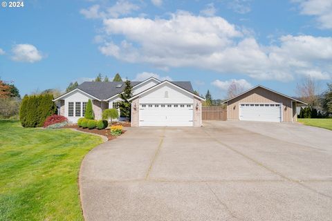 Hard to find, meticulously maintained single story remodeled home with a detached shop in the highly desired Cedar Glen Community in the coveted Hockinson School District. You?ll appreciate vaulted ceilings and abundant light through the open layout,...