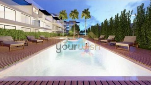 Apartamentos de luxo em condomínio fechado ao lado da Marina de Vilamoura, Quarteira, com vista mar. Este espantoso condomínio privado com piscina denominado Residência M33, é composto por 33 apartamentos de luxo de 1 a 4 quartos, 10 duplex, distribu...