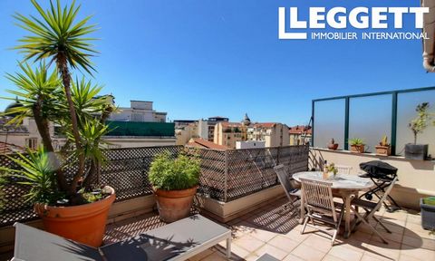 A29452JTO06 - Nice Carré d'Or. Located on the top floor, a superb apartment with a large terrace. This apartment features a large, bright living room with its sunny 23m² terrace that has space for both a dining table and a lounge area. This is follow...