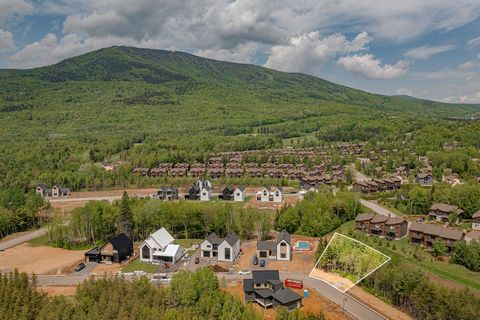 Terrain de 15456pc. avec services! Vous recherchez depuis longtemps une qualité de vie dans un milieu naturel en pleine nature, et ce, à proximité de tout? Ne cherchez plus, j'ai le terrain parfait pour vous au quartier Fyra. Que vous soyez amant de ...