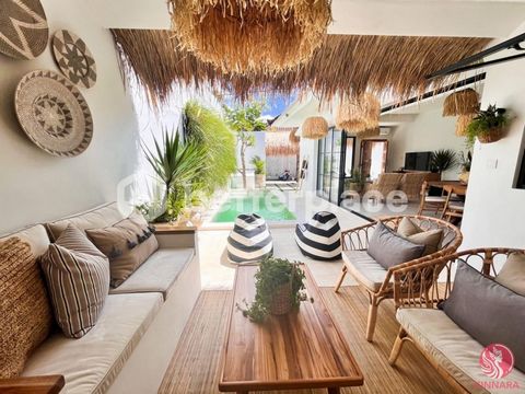 Prachtig ontworpen villa met 2 slaapkamers en een hoog verhuurpotentieel Prijs op USD 210,000 tot 2048 Deze prachtige villa met twee slaapkamers ligt in de levendige en gewilde wijk Seminyak en biedt de perfecte mix van modern leven en tropische char...