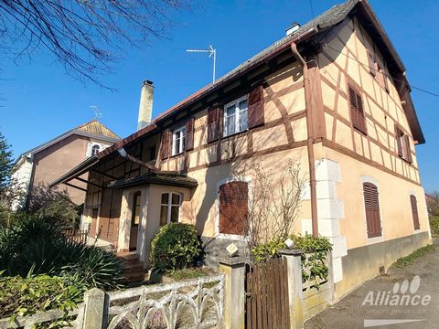 ALLIANCE GROUPE IMMOBILIER in DELLE bietet Ihnen in FROIDEFONTAINE dieses hübsche Haus im Bauernhausstil mit Nebengebäude auf ca. 7 Ar mit der Möglichkeit, zusätzliches Land zu kaufen. Es besteht aus: einem Eingang, einem Wohn-Esszimmer, einer Küche ...