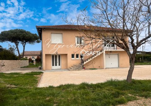 Maison T8 rénovée avec nombreuses possibilités, idéal pour investisseurs ou famille recomposée