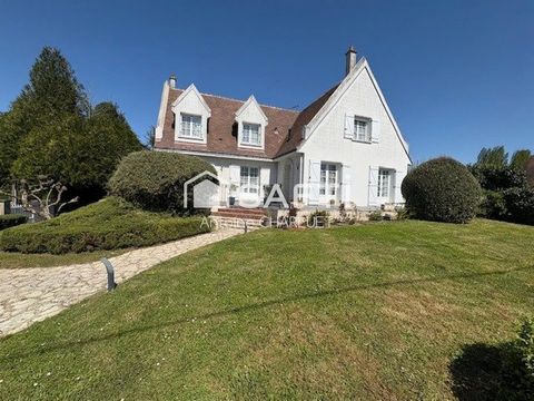COUP DE CŒUR – PERLE RARE À CHÂTILLON-SUR-INDRE ! 205 m² – 5 chambres – Studio loué – Terrain 1781 m²