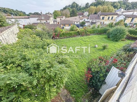Très belle maison en pierre au coeur de Cambes
