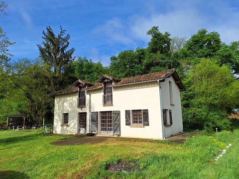 Maison à fort potentiel 5 pièces 121 m² habitables Terrain 1 820 m² à SARRAGACHIES (32)