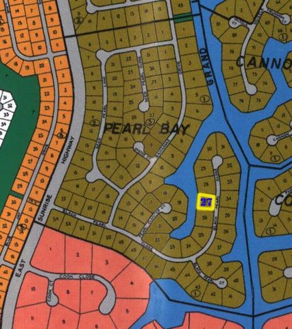 Located on Black Pearl Close this lot is measured at 43,000 square feet and boast 200 feet of canal frontage. This is a great location for boater's looking to lead a great island life, with no worries, just enjoying the beauty Grand Bahama has to off...