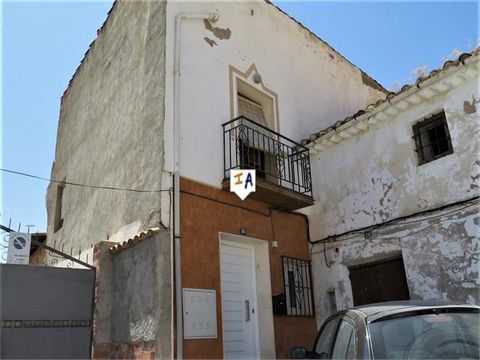 Esta propiedad de 200 m2 construidos, 3 dormitorios y 3 baños, está situada en Alcaudete, en la provincia de Jaén, Andalucía, España, y se encuentra a poca distancia a pie de tiendas, restaurantes y el Castillo. El Castillo está a unos 500 my el Ayun...