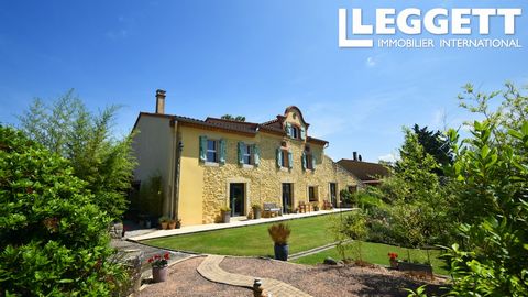 A21890NE11 - At the end of a country lane, surrounded by fields and small woodland areas, on a south facing slope, and with unobstructed views to the Pyrenees lies this small Domaine. This is a place of calm and tranquility, and a location difficult ...