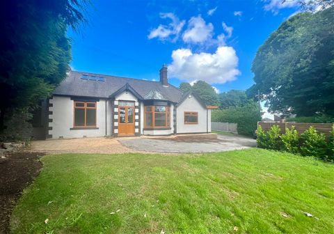 Occupying a private tucked away position and set within 1/3 of an acre grounds, a 3/4 bedroom detached bungalow which enjoys south facing gardens, has two double garages and a workshop. Presented to the market with no upwards chain, offering spacious...