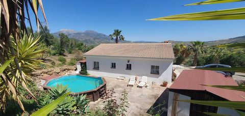 Wonderful property in good condition with 3 double bedrooms 2 shower rooms with one ensuite A finca with stunning mountain views. Fully fenced 3000m2 plot with trees and shrubs. A great Covered Terrace over looking the valley. Above ground pool and S...
