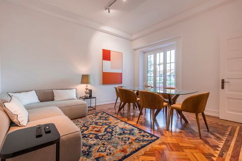 Located in the central neighborhood of Rato, two minutes away from the metro, near the old and charming areas of Príncipe Real and Estrela, and a half-hour walk from the commercial district of Baixa and Chiado and the Bairro Alto area, you will find ...