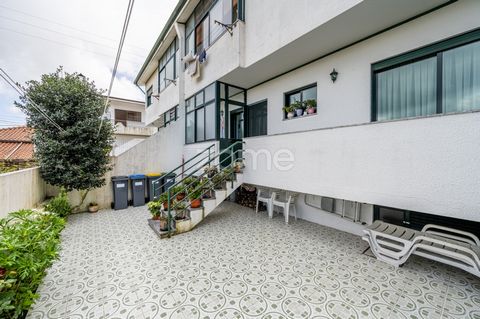 Property ID: ZMPT566136 2 bedroom apartment, built in 2001, located in a quiet, residential area, very close to the city center of Ermesinde. It has two fronts and excellent sun exposure. It is divided as follows: Entrance hall with security door Equ...